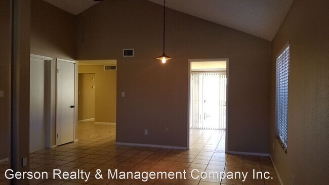 Foto del edificio - 3 br, 2 bath House - 4902 E. Yuma St.