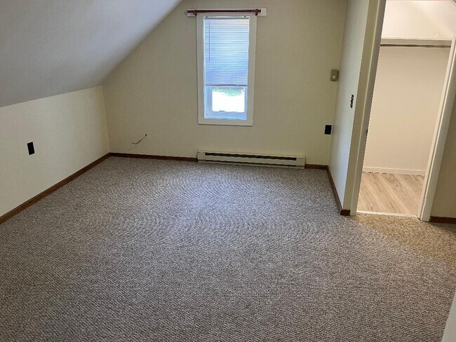 2nd Floor Master Bedroom - 541 Salmon River Rd