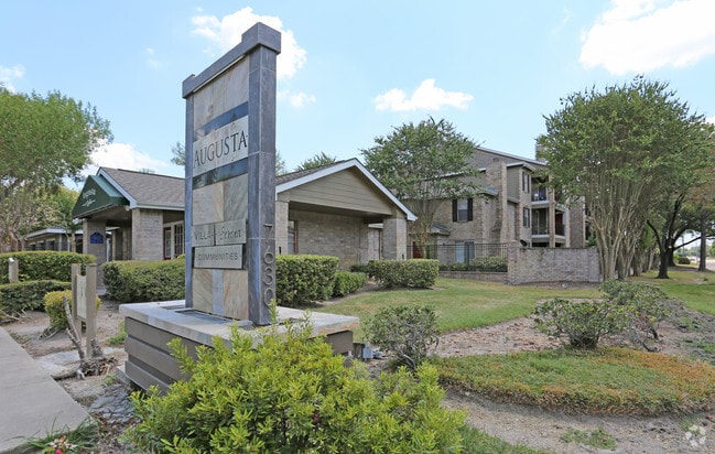 Greenspoint Apartments