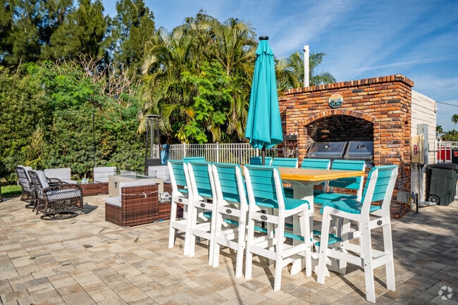 Grilling Station - Sand Cove Apartment Homes