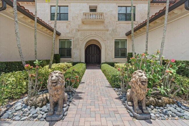 Building Photo - 17511 Cadena Dr