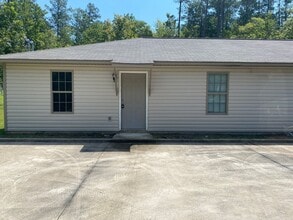 Building Photo - 2643 Tanglewood Trail W