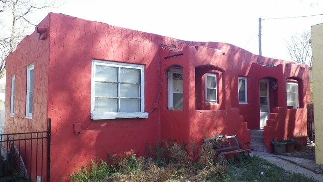 Building Photo - Creek Top Cottages