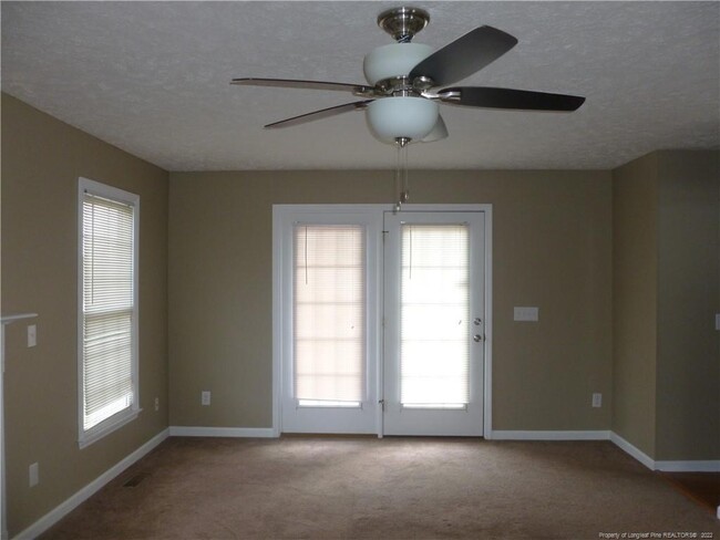 Building Photo - 155 Saunders Ct