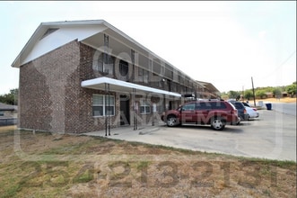 Building Photo - 609 Sunset Ln