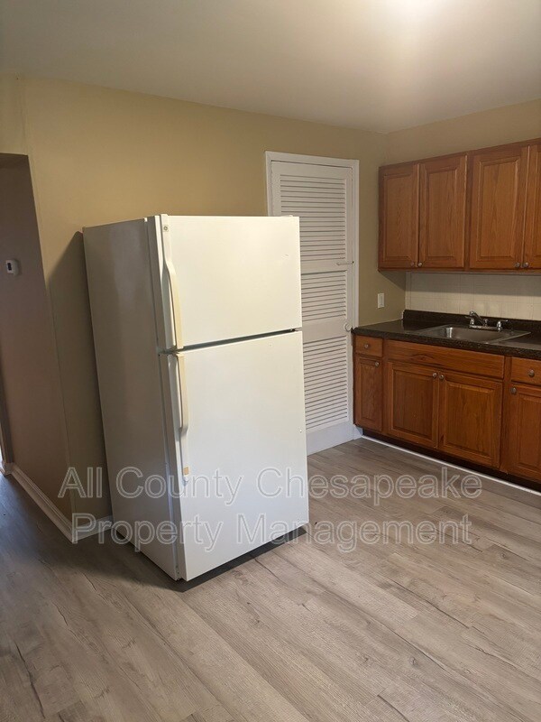 Foto del edificio - 2825 Eastshire Dr