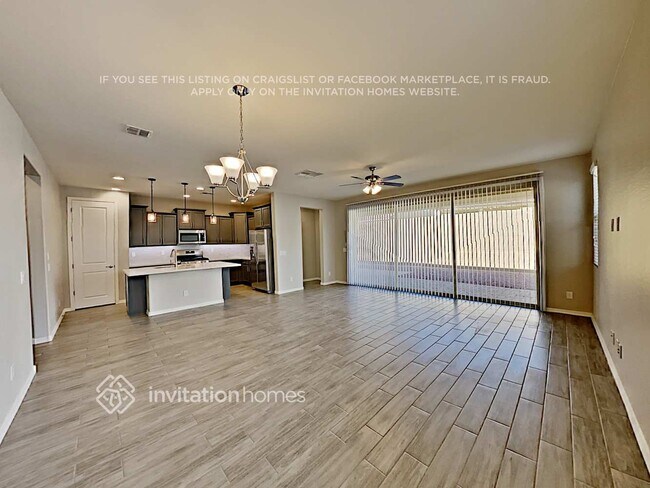 Foto del edificio - 21040 W Coronado Rd