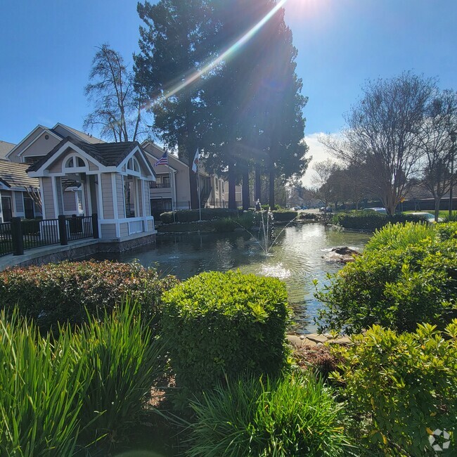 Stunning Pond - Crossing at Riverlake Apartments