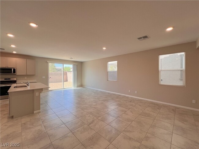 Building Photo - 7621 Mojave Wind Ave