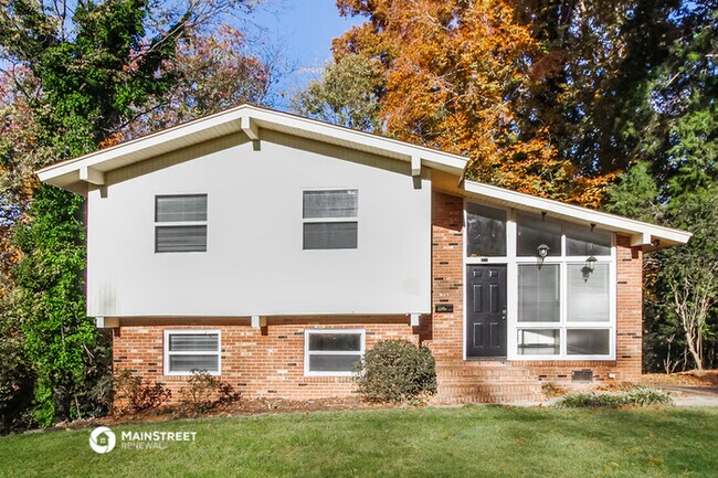 Building Photo - 6120 Colchester Pl