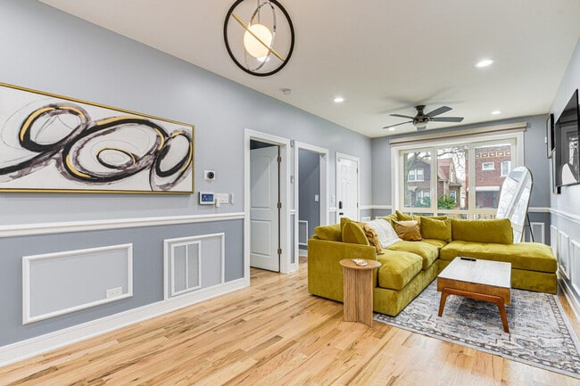 Building Photo - 1034 N Drake Ave