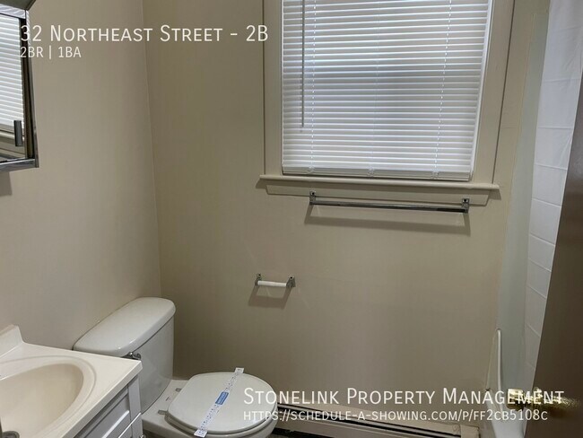 Foto del edificio - 32 Northeast Street