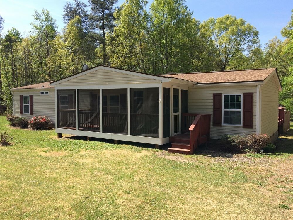 Primary Photo - 6336 Sunset Rd