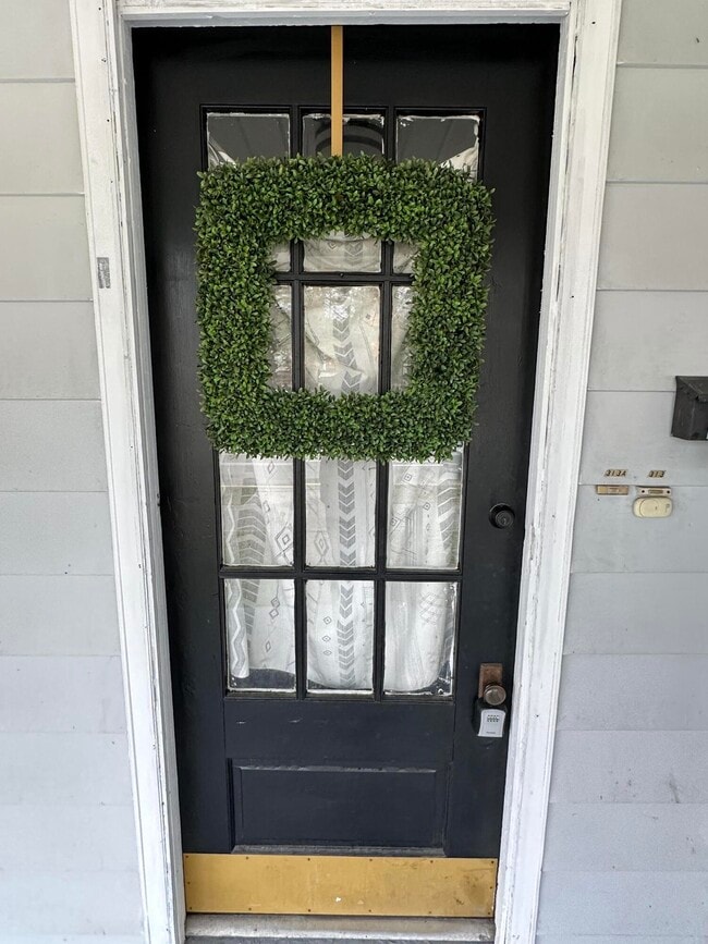 Foto del edificio - 313 Capital Ave