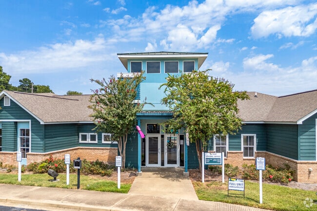 Leasing Office and Clubhouse - The Quad