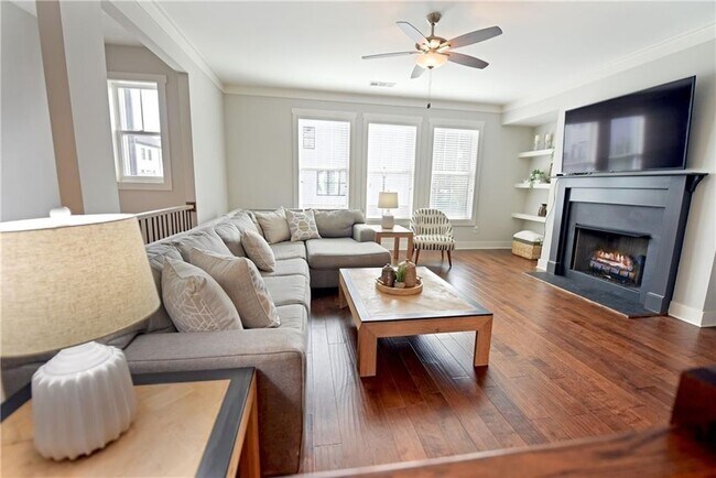 Foto del edificio - 1494 Addison Pl