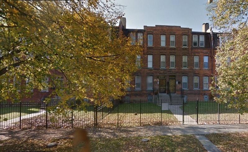 Building Photo - 10538 S Maryland Ave