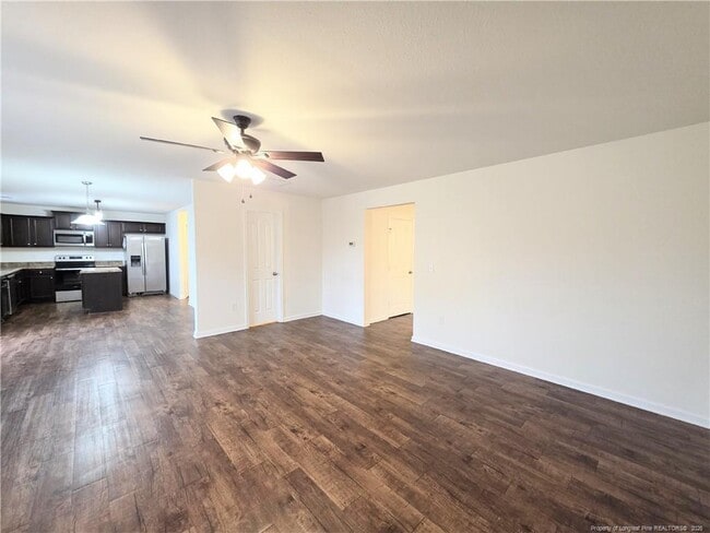 Foto del edificio - 331 Botanical Ct