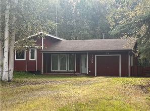 Building Photo - 1325 Still Valley Rd
