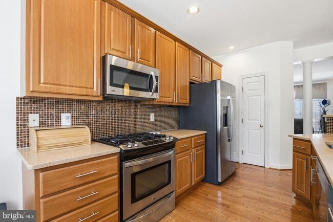 Building Photo - 6660 Debra Lu Way