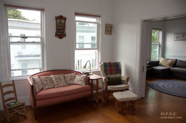 Foto del edificio - 30 Stanton Rd