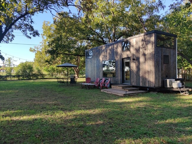 Building Photo - 2509 FM1984