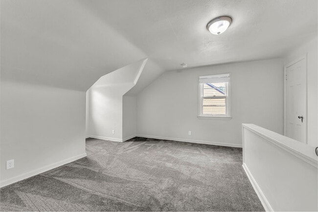 Building Photo - 936 Elbon Rd