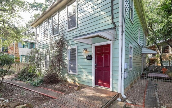 Building Photo - 1305 Lorrain St