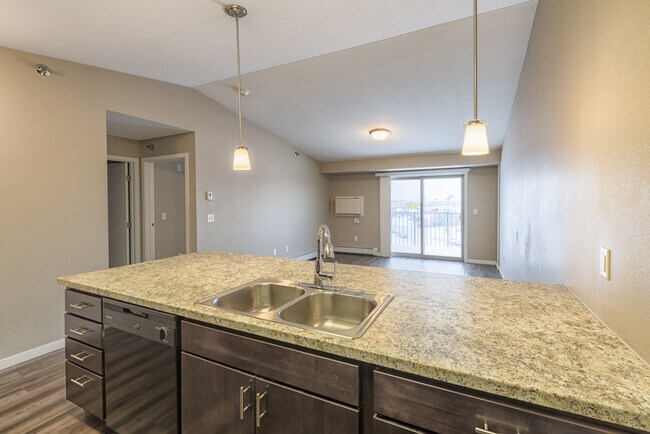 Foto del edificio - Northtown Crossing - Pet Friendly, Student...