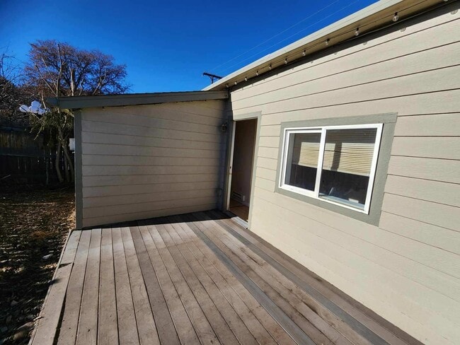 Building Photo - 1587 W Nevada Pl