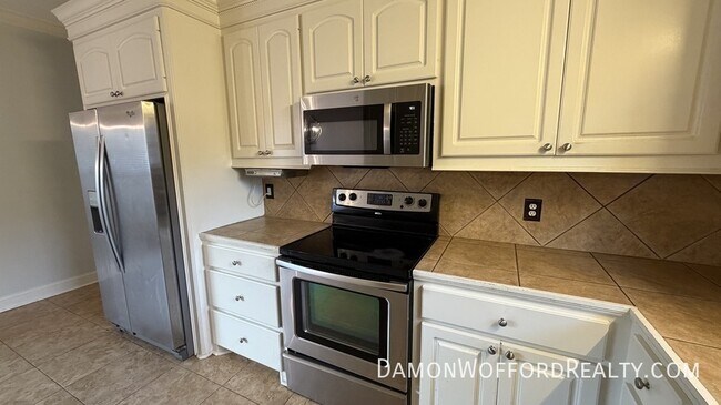 Foto del edificio - 105 Laurel Ridge Rd
