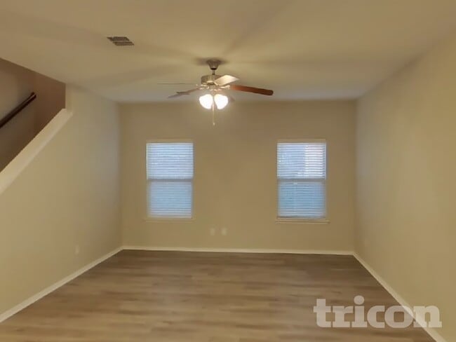 Building Photo - 1317 Sweetgum Dr
