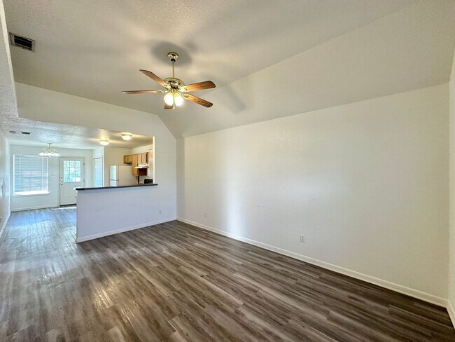 Foto del edificio - 3509 Westwood Dr