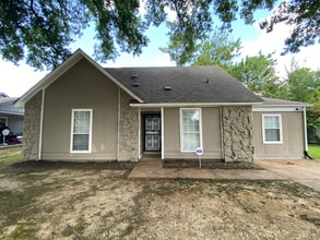 Building Photo - 6360 Raible Dr