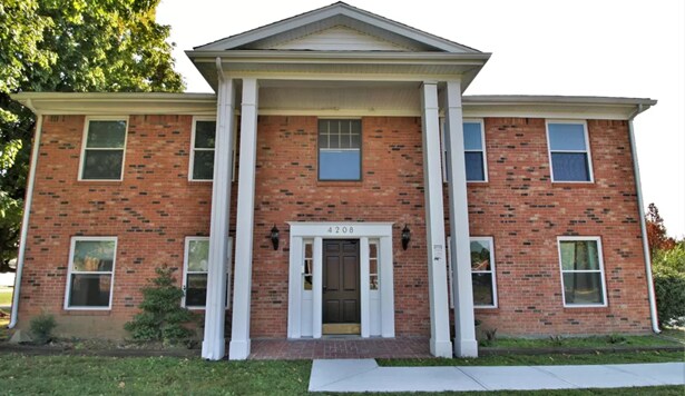 Primary Photo - 4208 Landside Dr