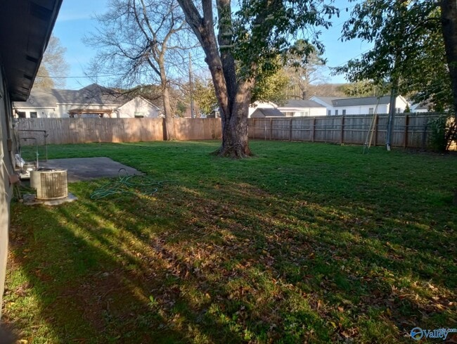 Foto del edificio - 1002 Lowell Dr SE