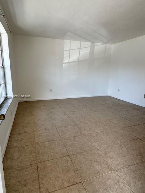 Foto del edificio - 7851 Dunham Blvd