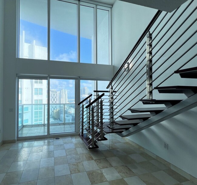 Building Photo - 41 SE 5th St