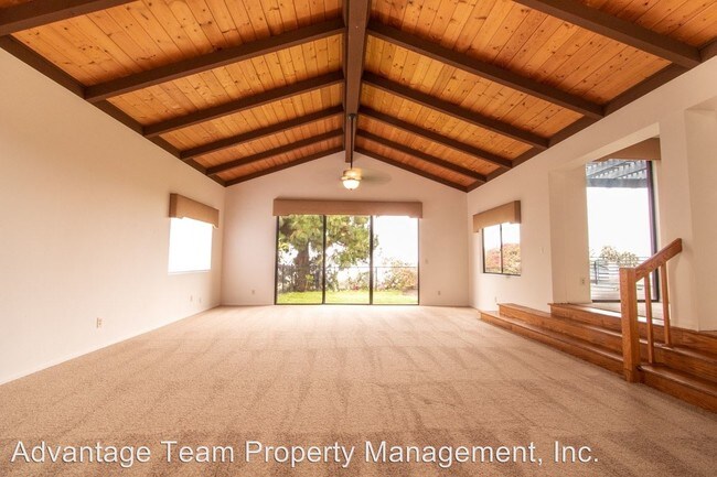 Building Photo - 4 br, 3 bath House - 2946 McGraw St.