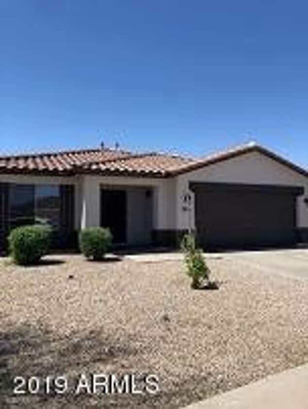 Foto principal - REMODELED 4 BEDROOM HOUSE IN PHOENIX