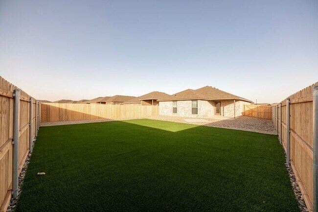 Building Photo - 6719 Big Bend Country
