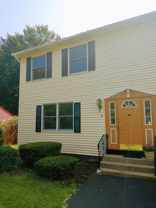 Building Photo - 100 Stone Ridge Ct