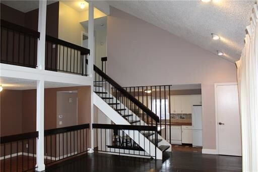 Building Photo - 248 Westgate Dr