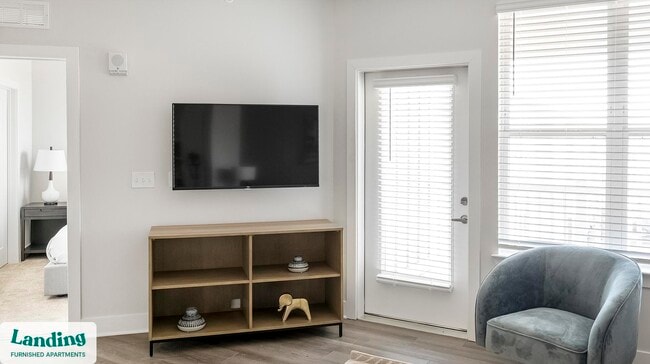 Building Photo - 556 Martin Rd SW