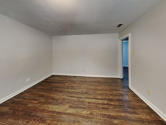 Foto del edificio - 5827 Caracas Dr