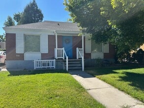 Building Photo - 761 440 W