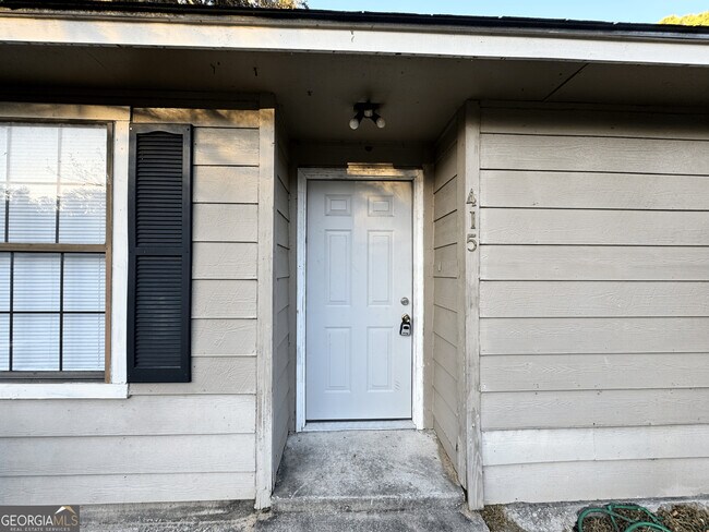 Foto del edificio - 415 Admiral's Walk Dr