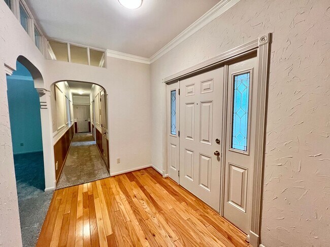 Foto del edificio - 3005 Hickory Tree Pl