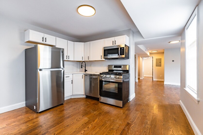 Foto principal - 173 Emerson St