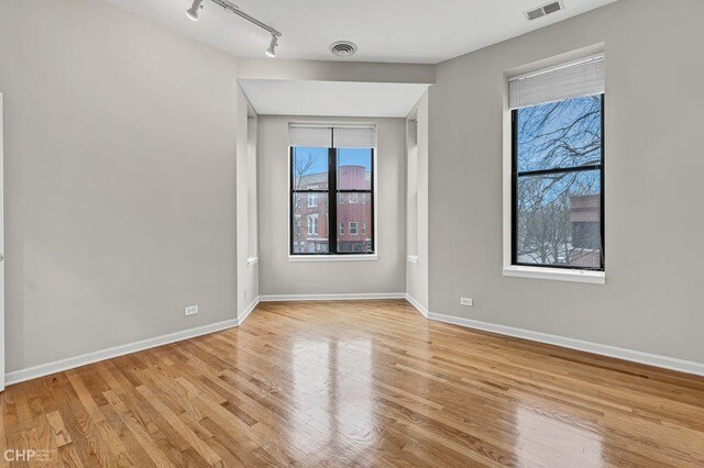 Foto del edificio - 2100 W Huron St